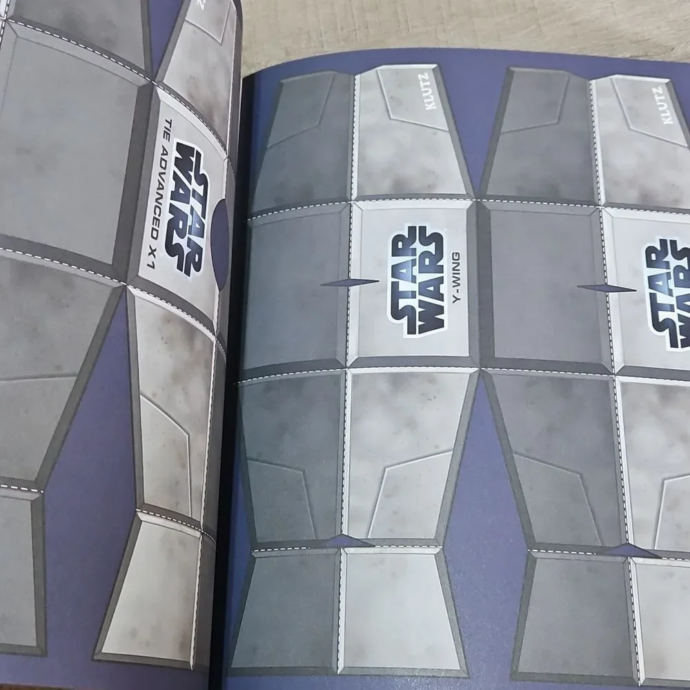 Star Wars Folded Flyers Paper Starfighters Kit NWT